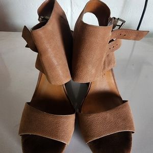 Light Brown wedges